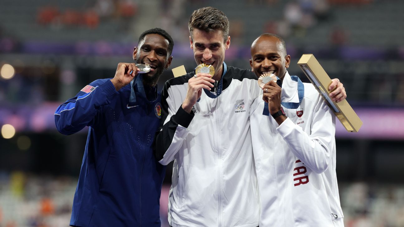 Shelby McEwen: Atleta dos EUA perde ouro em desempate olímpico