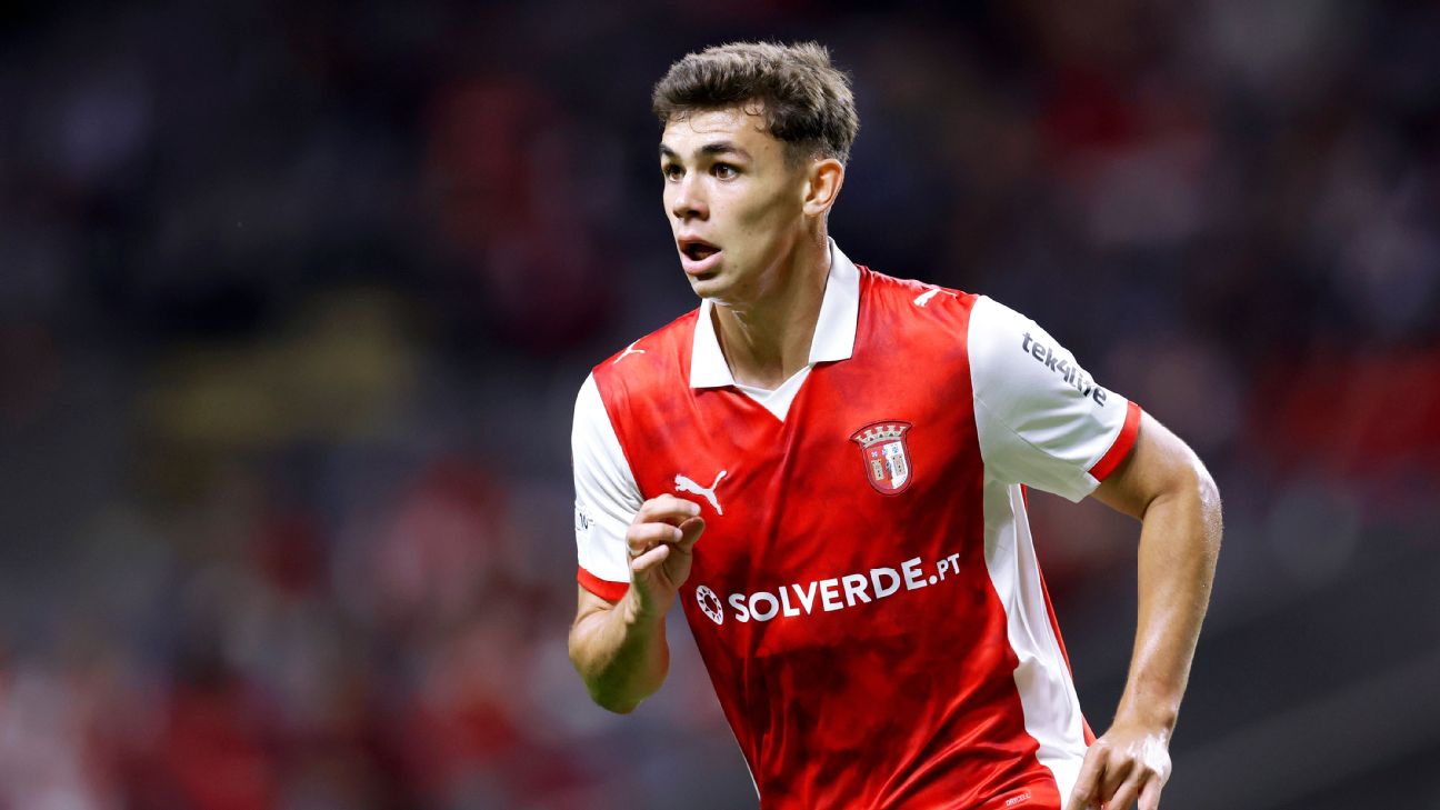 Gabriel Moscardo durante partida do Braga
