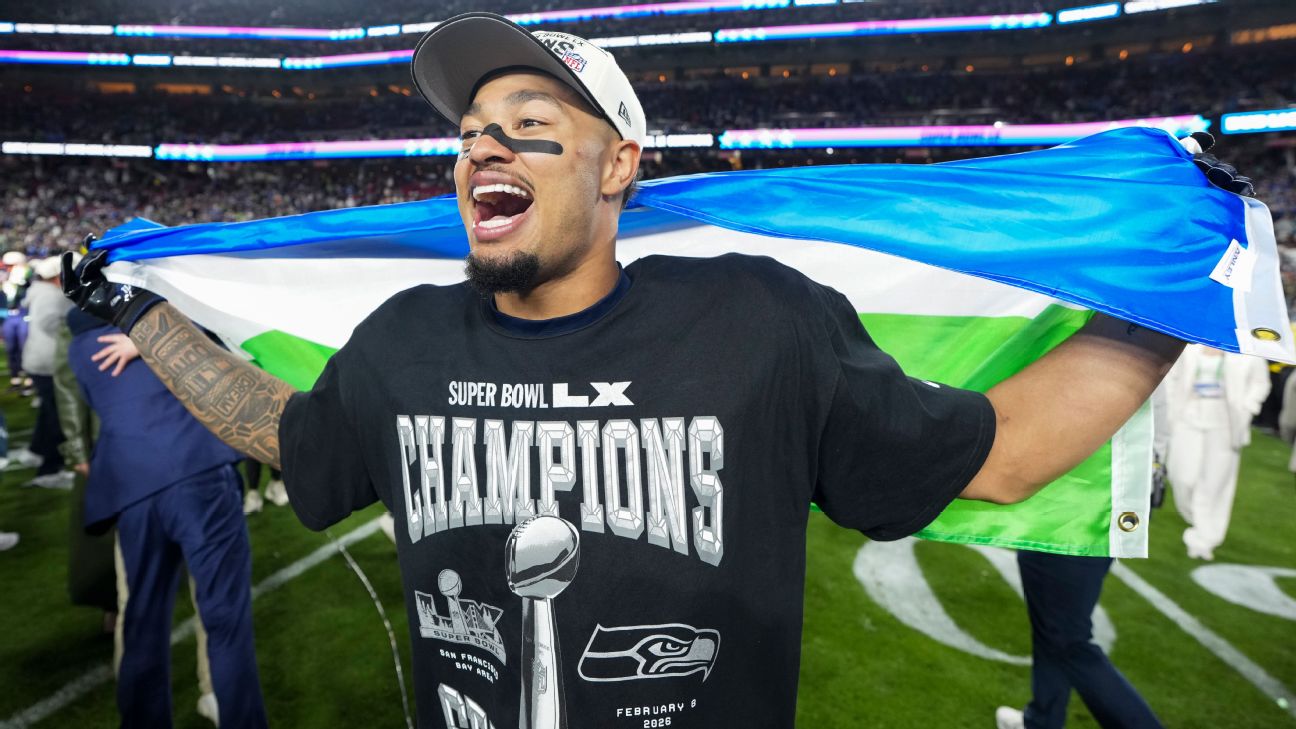 Jaxon Smith-Njigba assina contrato histórico com Seahawks