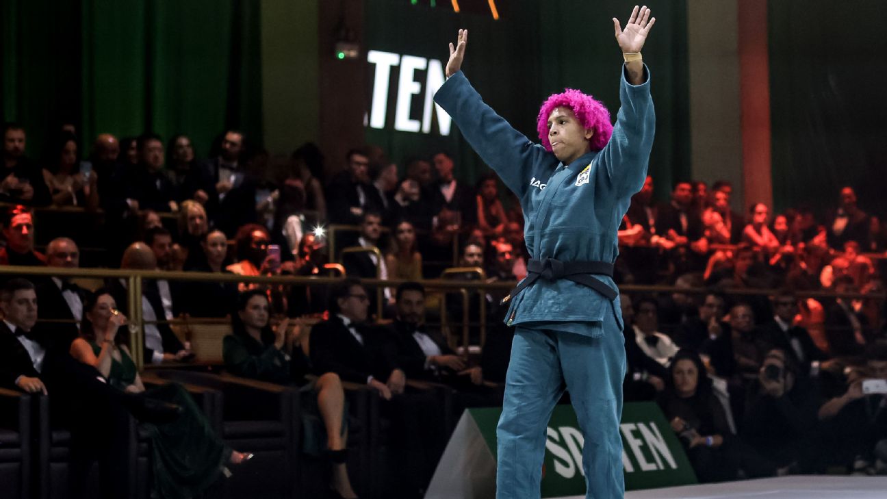 Rafaela Silva brilha e vence rival mexicana no Spaten Fight Night 3